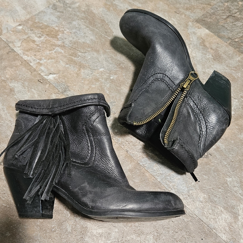 Sam Edelman "Louis" Black Leather Fringe Booties Sz 7.5